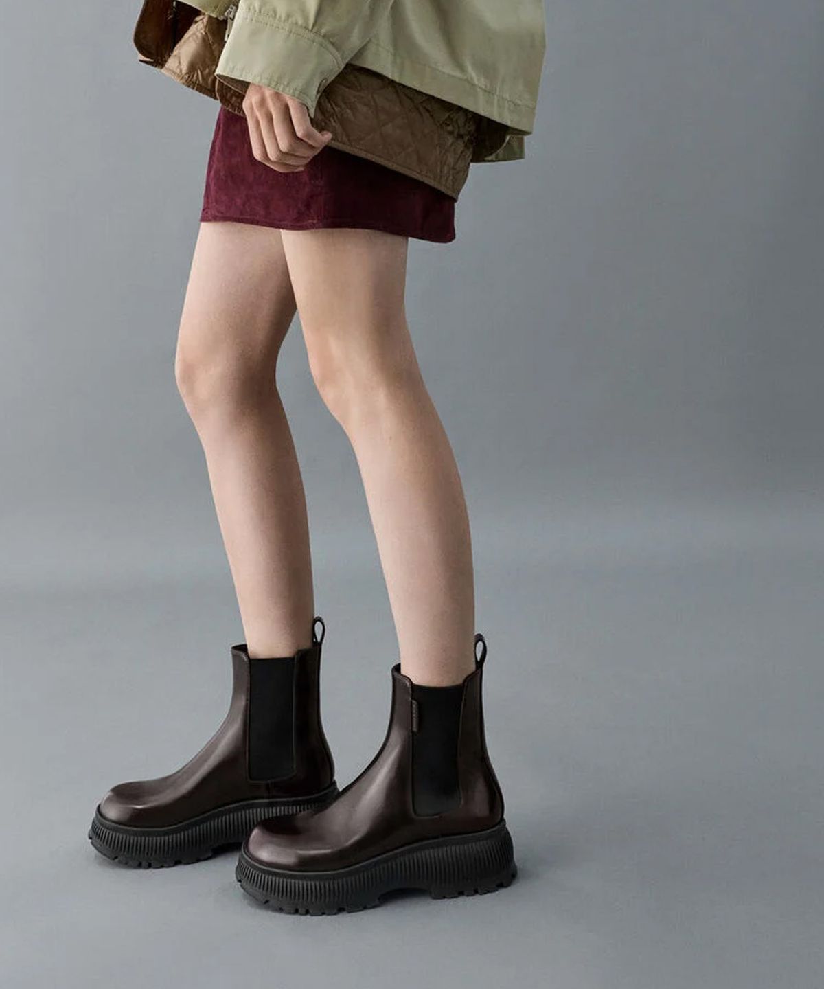 찰스앤키스(CHARLES & KEITH) 다라 리지드 솔 앵클 부츠 2colors CK1-90360442