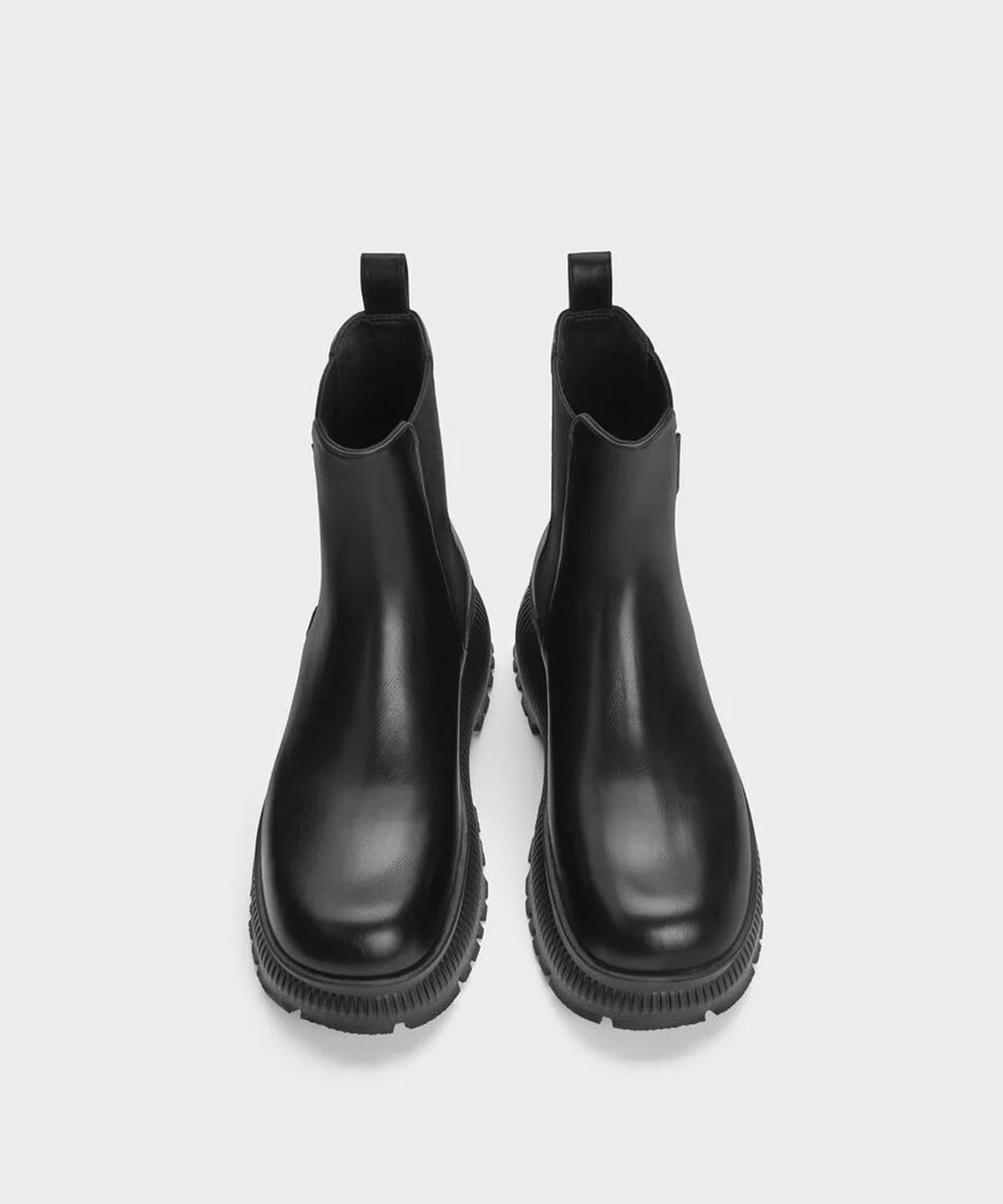 찰스앤키스(CHARLES & KEITH) 다라 리지드 솔 앵클 부츠 2colors CK1-90360442