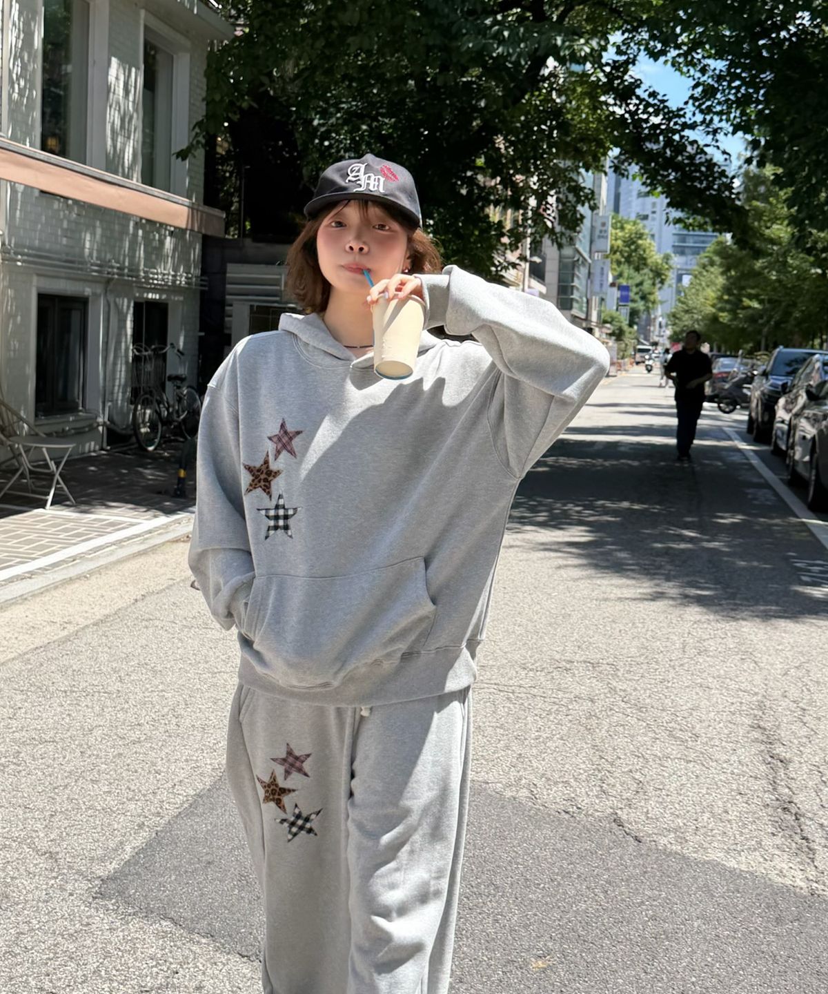 아모우(AMOU) Mix Star Applique Sweat SET UP