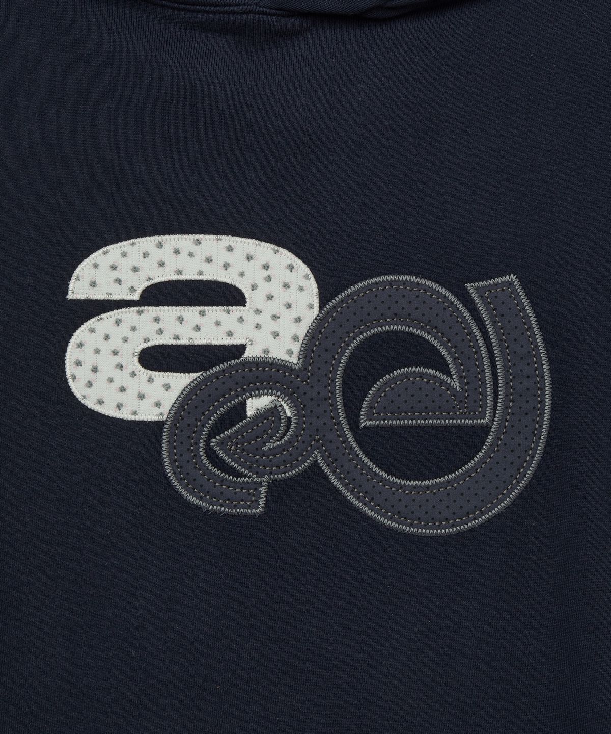 에이이에이이(AEAE) APPLIQUE FLOWER LOGO HOODIE [NAVY]