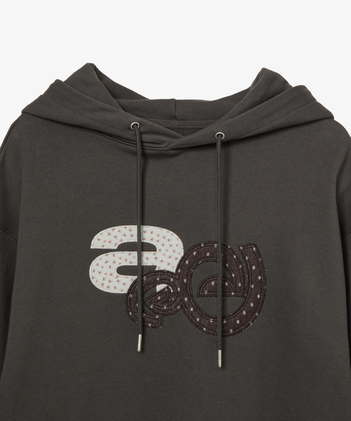 에이이에이이(AEAE) APPLIQUE FLOWER LOGO HOODIE [DARK BROWN]