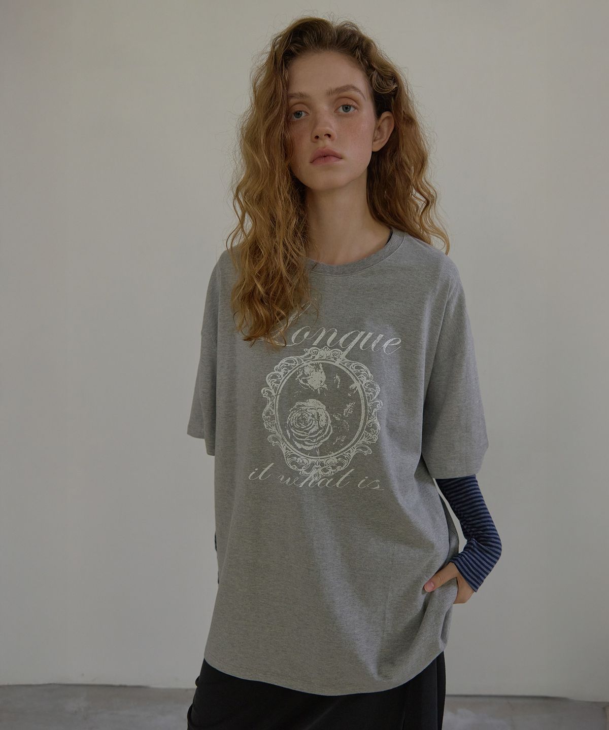 론크(LONQUE) VINTAGE ROSE HALF SLEEVE T-SHIRT (MELANGE)