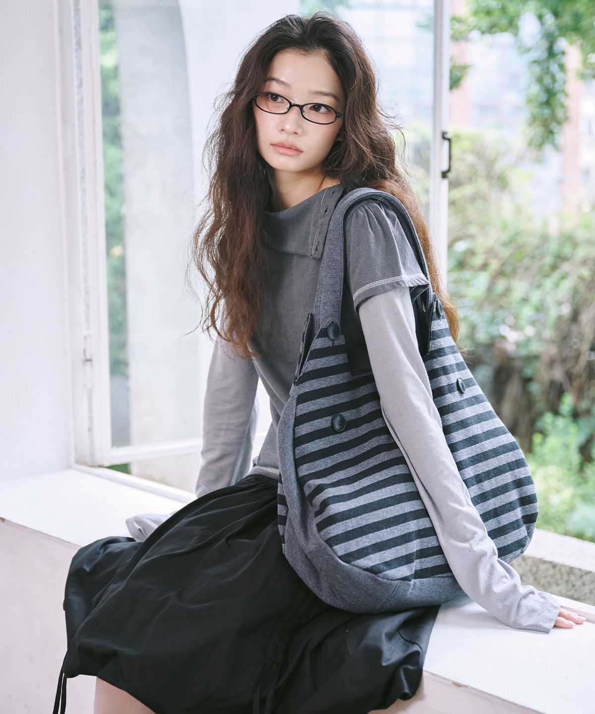 잇자바이브(ITZAVIBE) COWL NECK LAYERED LONG SLEEVE - CHARCOAL
