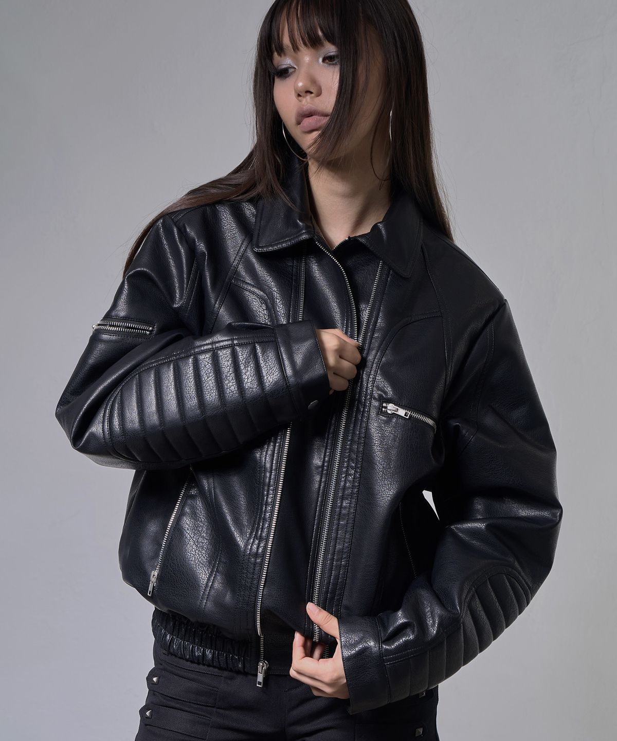 팬시클럽(FANCY CLUB) 레이서 레더 자켓 (BLACK) F26ZA507