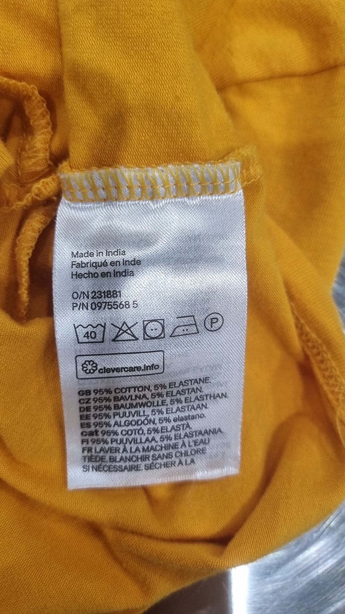디바이디드에이치앤엠(DIVIDED H&M) 반소매 티셔츠 L