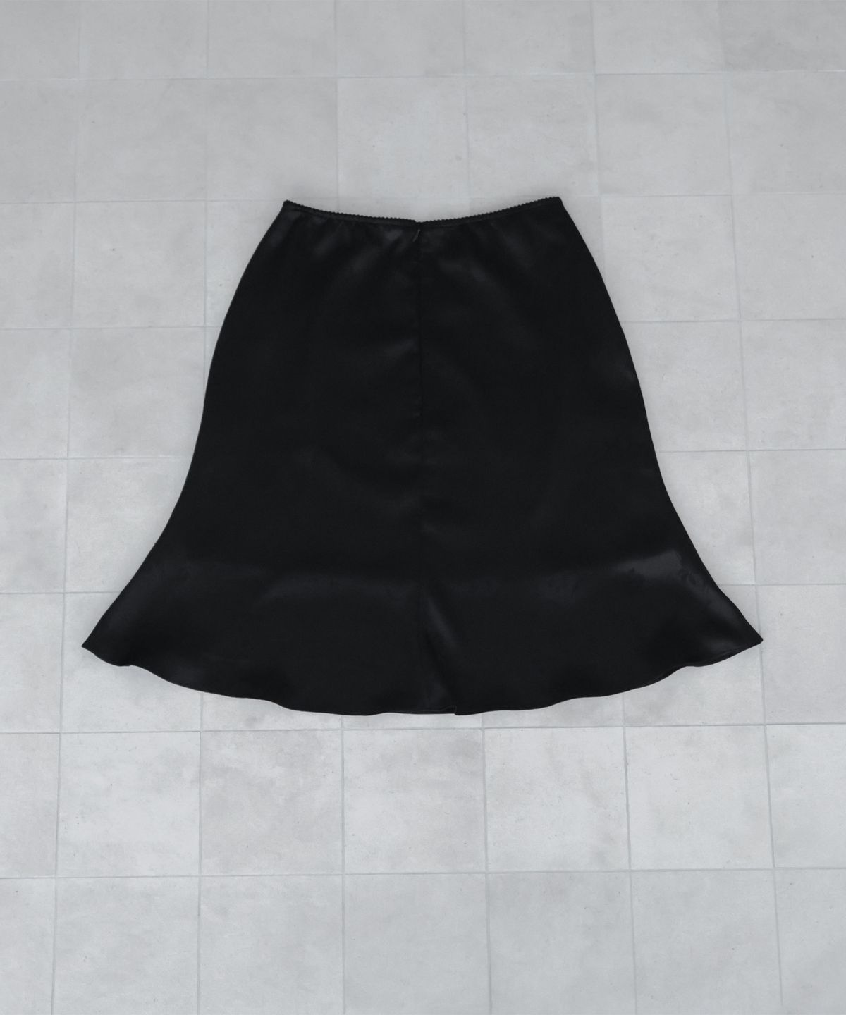 이오담(IODAM) FLORA JACQUARD SKIRT (black)