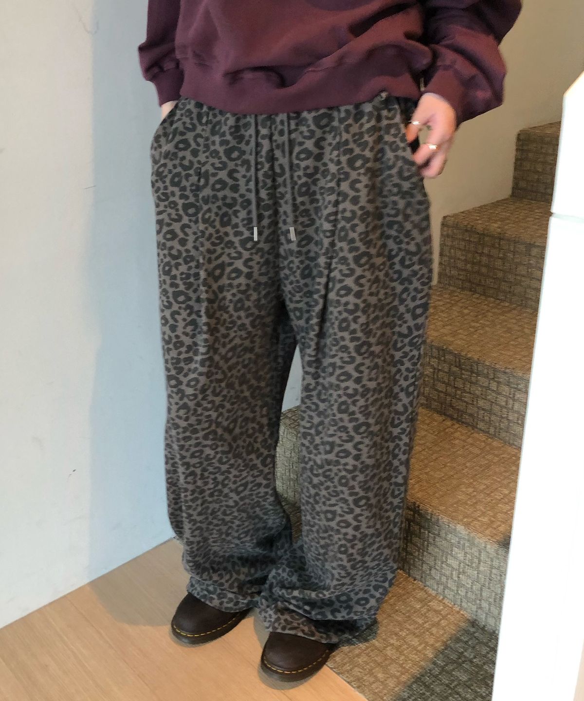 해비즘(HAVISM) WIDE BELTED SWEATPANTS(LEOPARD BEIGE)