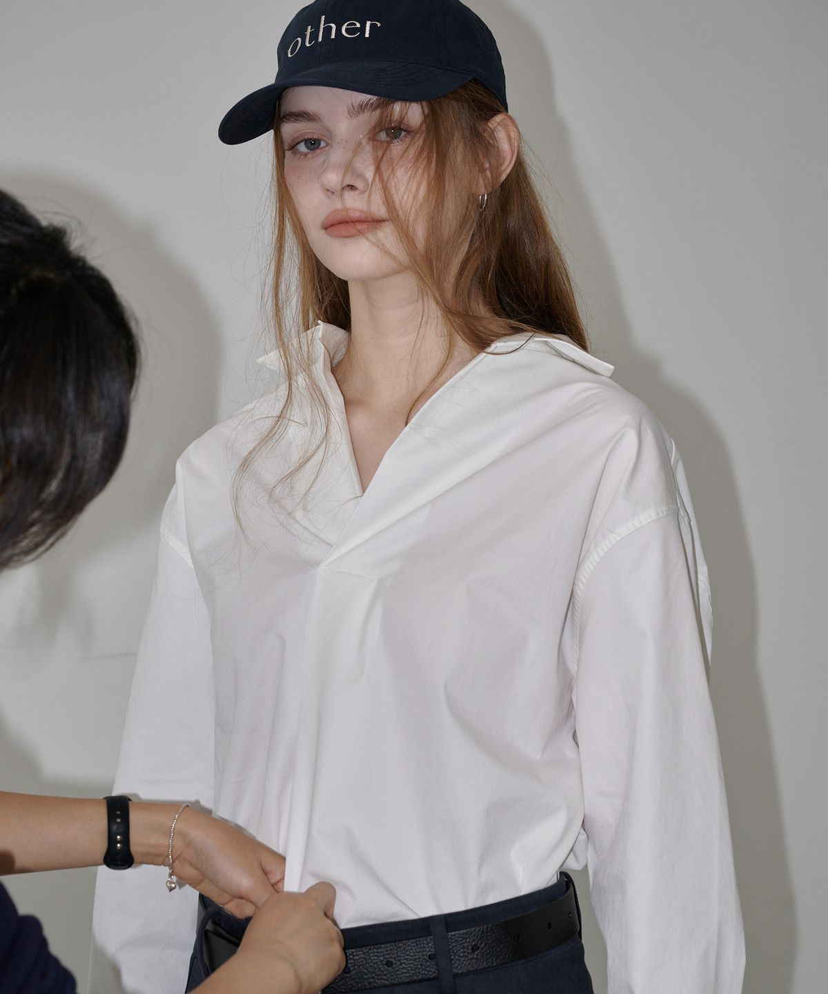 아더이지(OTHER EASY) drape pop-over shirts (ivory)