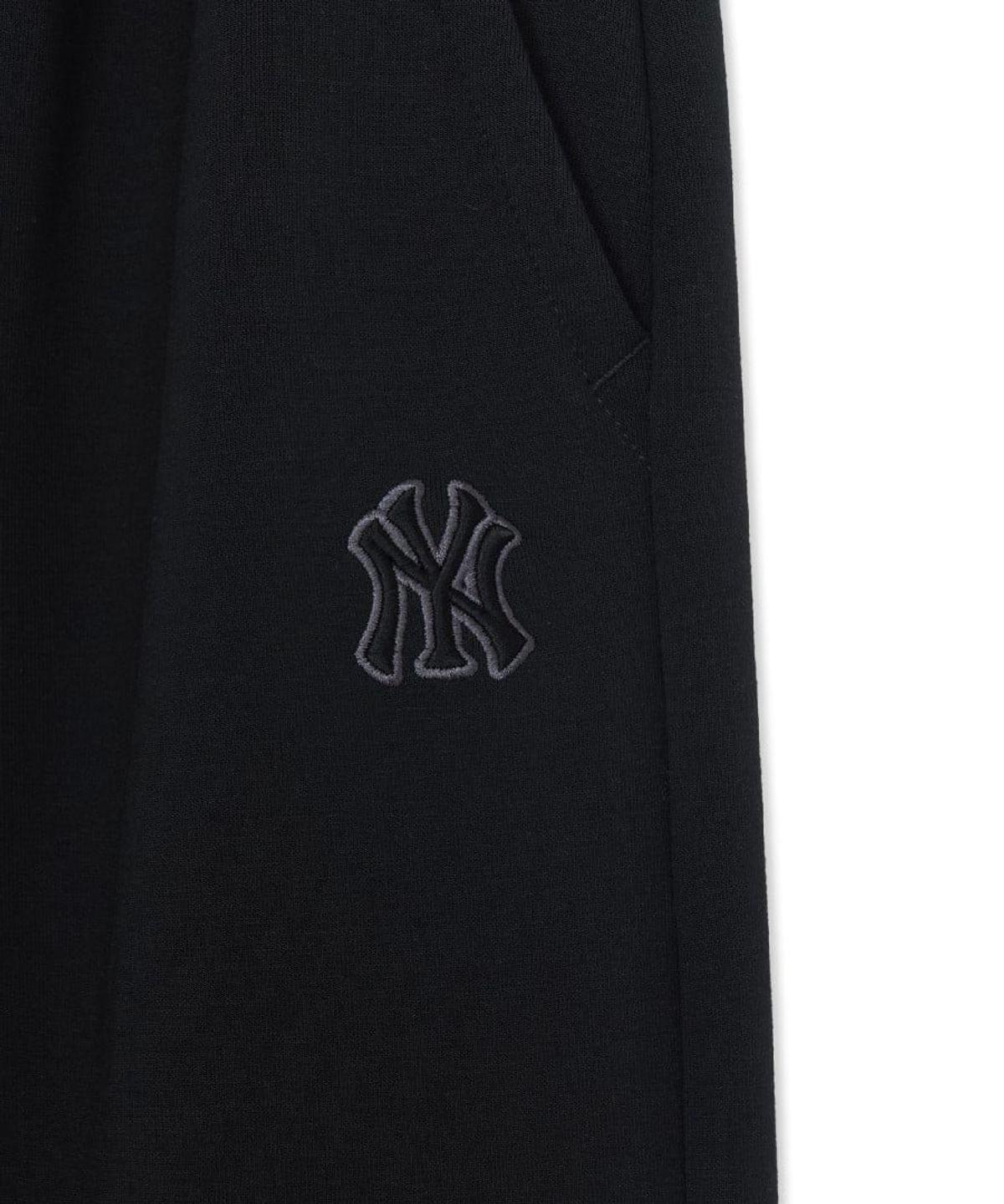 엠엘비(MLB) 여성 베이직 스몰로고 플리츠 핀턱 와이드 팬츠 NY (Black)
