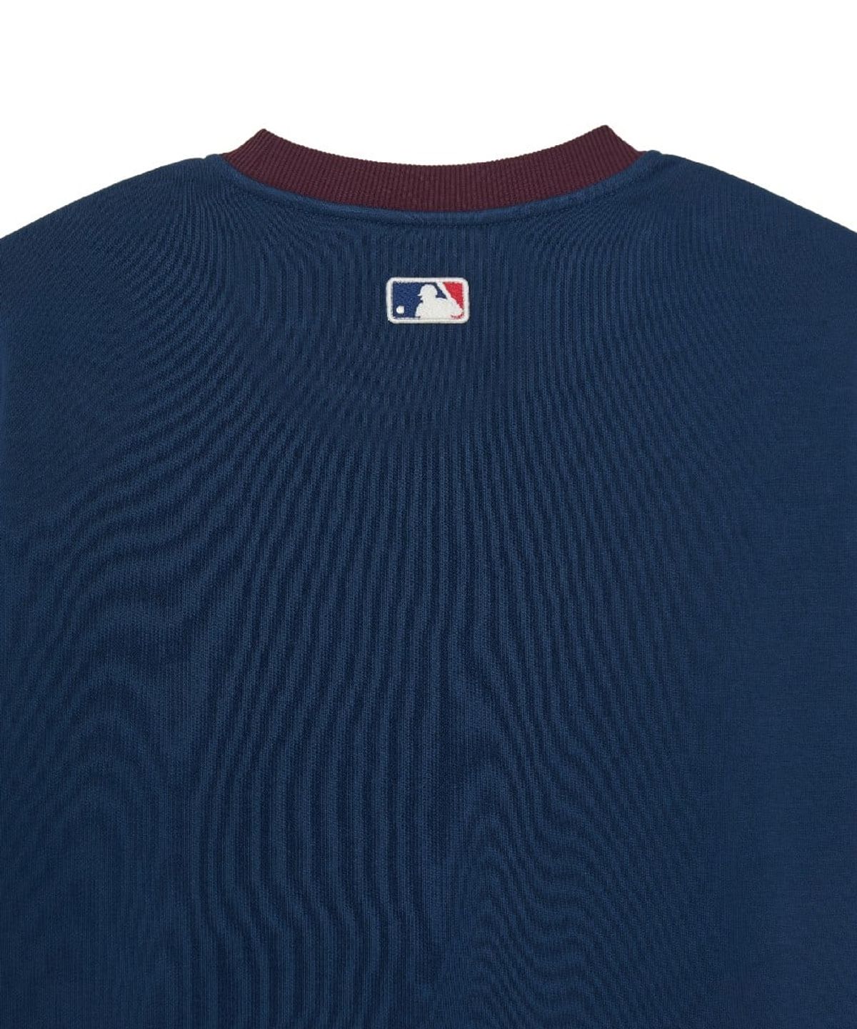 엠엘비(MLB) 시그니처 바시티 레터링 맨투맨 CHC (Mg.Navy)