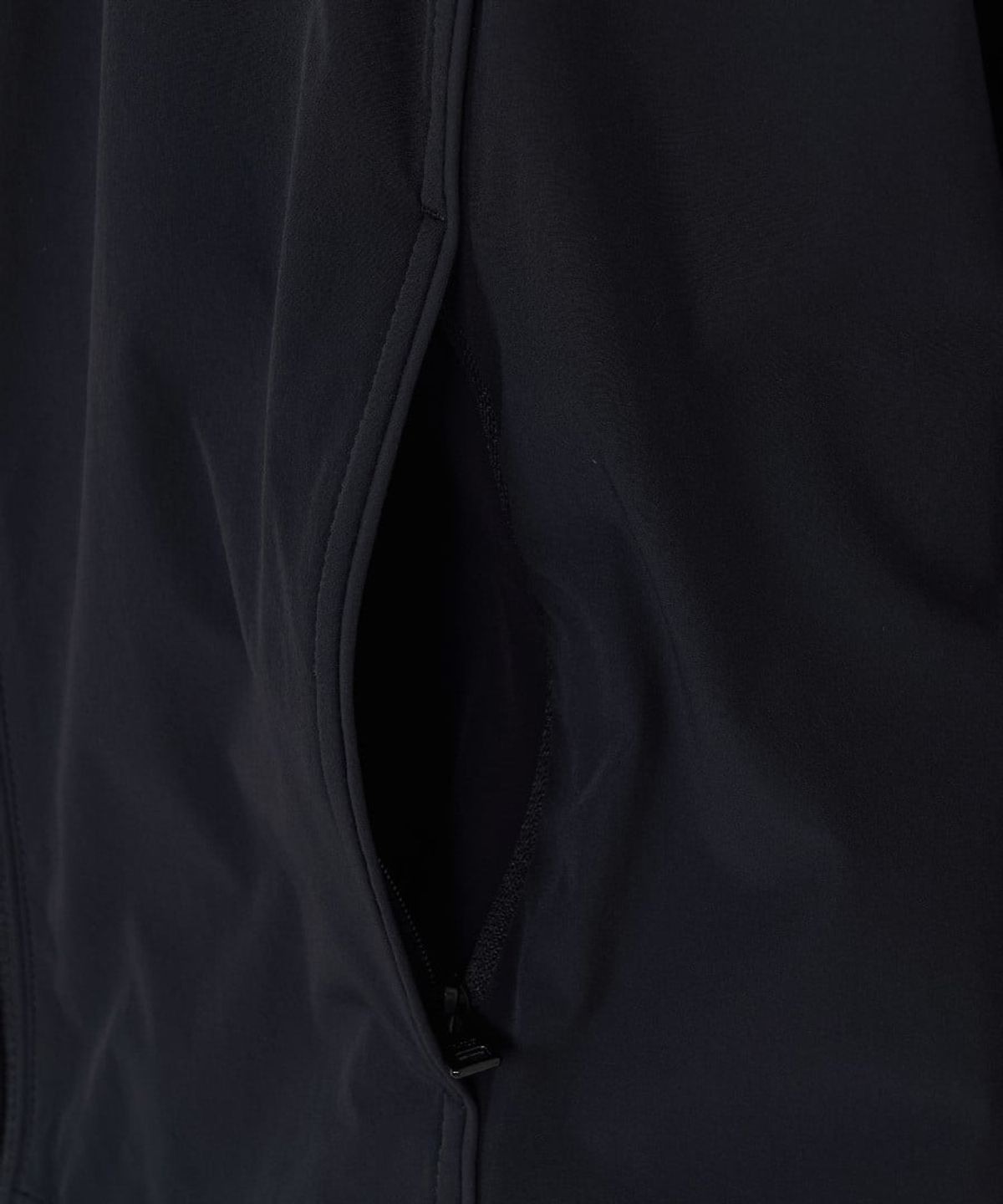 엠엘비(MLB) 여성 바시티 스포티브 크롭 바람막이 NY (Black)