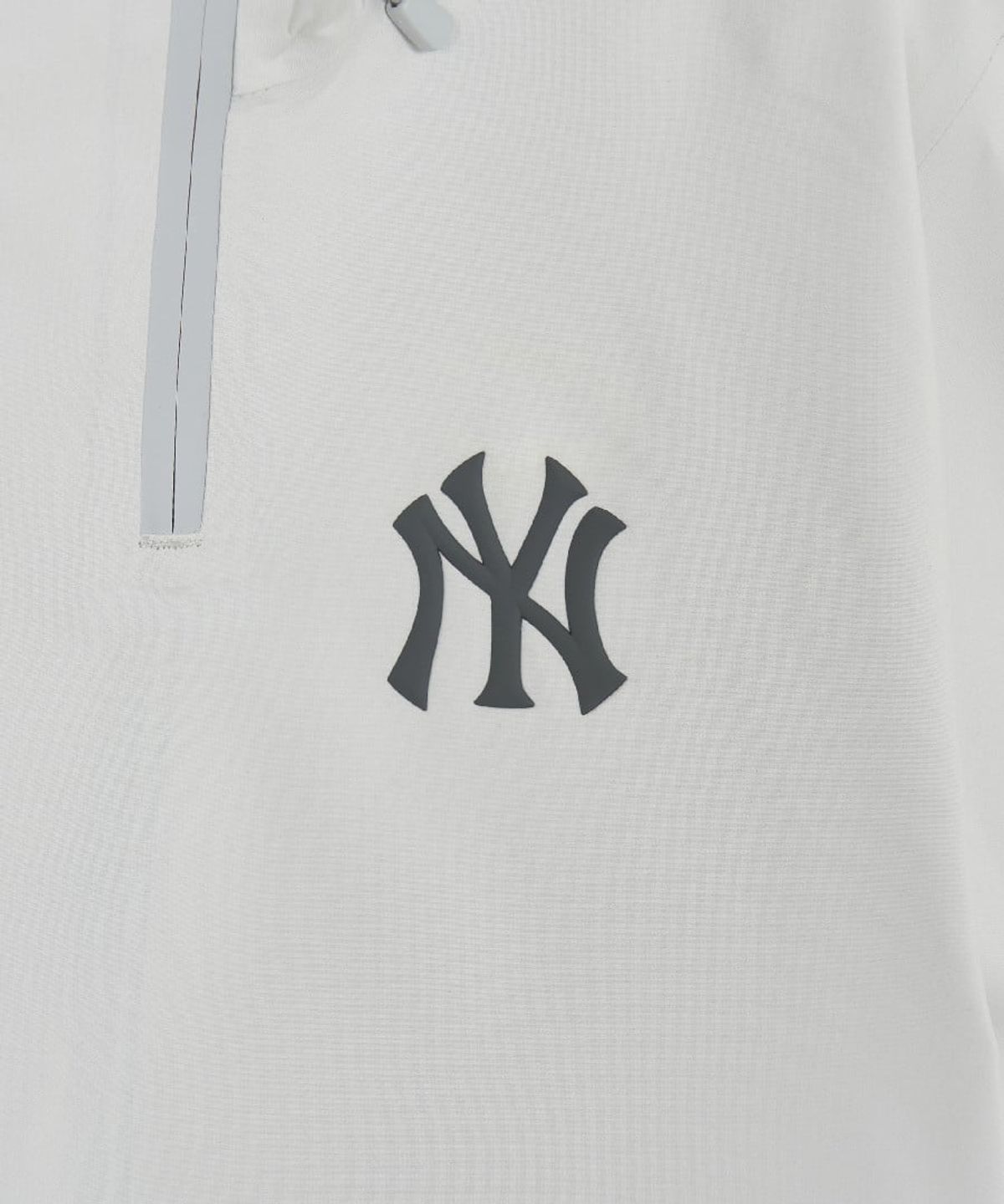엠엘비(MLB) 여성 고프코어 사선 지퍼 3L 바람막이 NY (Cream)