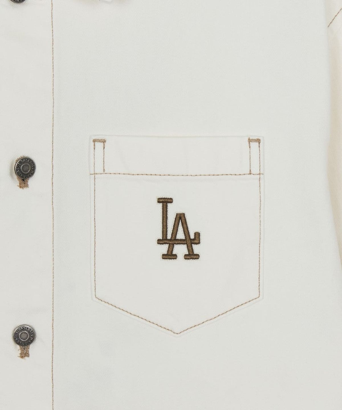 엠엘비(MLB) 바시티 로고 데님셔츠 LA (Ivory)