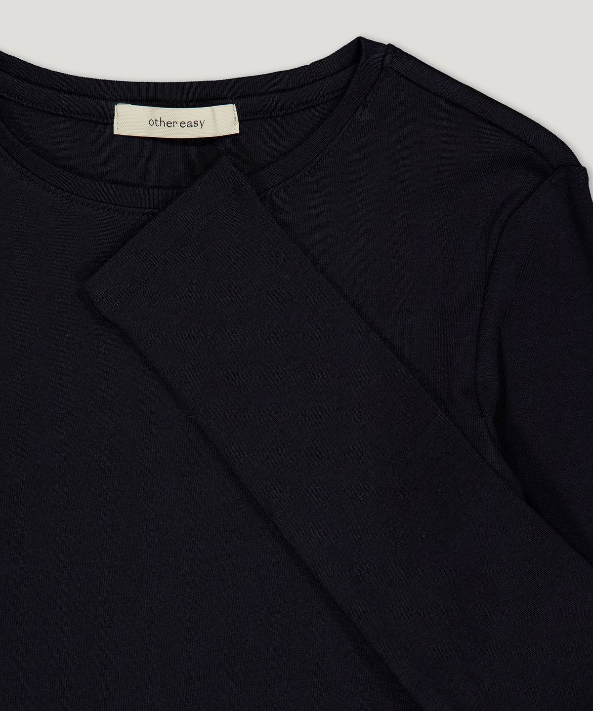 아더이지(OTHER EASY) silhouette long-sleeve t-shirt (black)