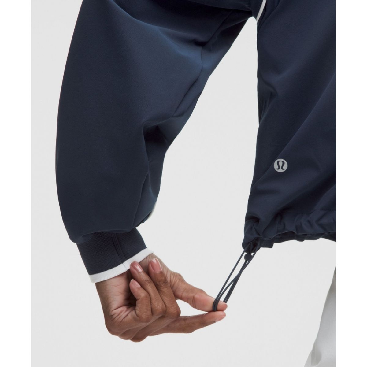 룰루레몬(LULULEMON) 라이트웨이트 우븐 골프 재킷  CLBL WHT