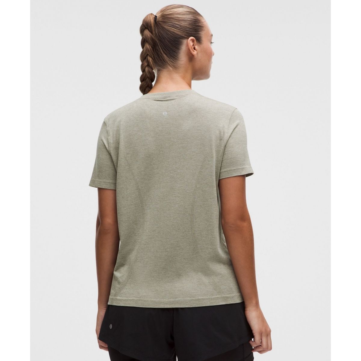 룰루레몬(LULULEMON) 스위프틀리 릴랙스드 숏슬리브 셔츠 *업데이트 핏  CYFR RVSN