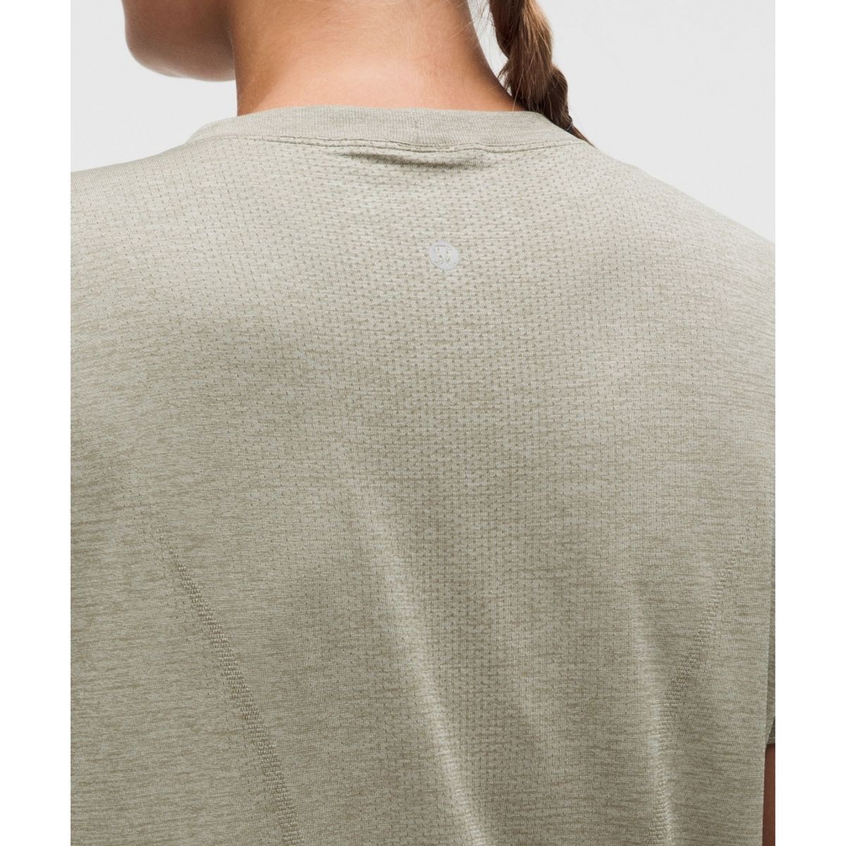 룰루레몬(LULULEMON) 스위프틀리 릴랙스드 숏슬리브 셔츠 *업데이트 핏  CYFR RVSN
