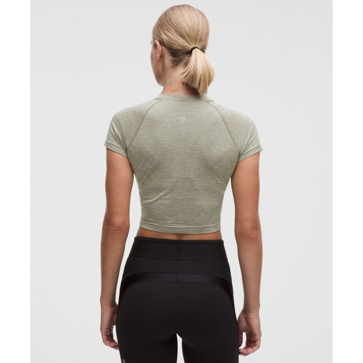 룰루레몬(LULULEMON) 스위프틀리 테크 크롭 숏슬리브 셔츠 2.0  CYFR RVSN