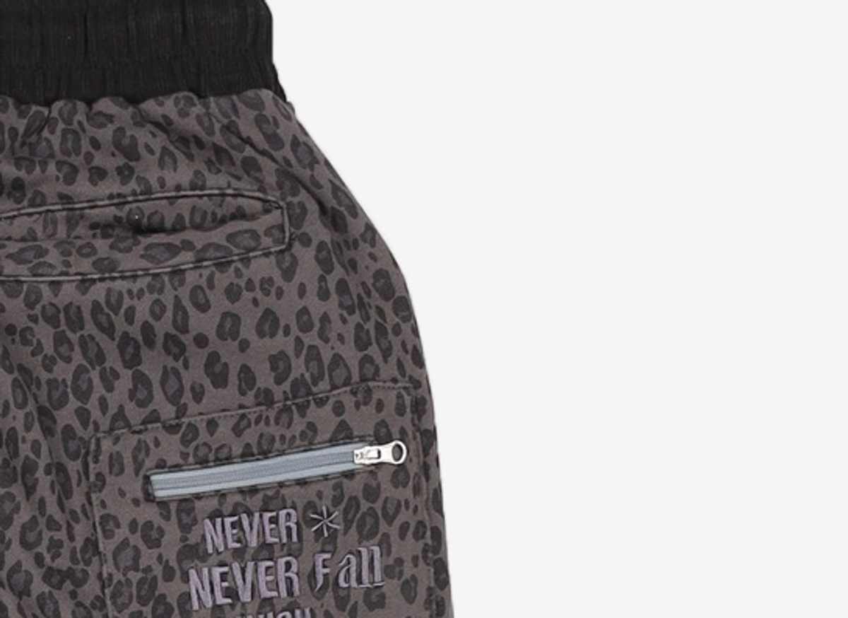 러브이즈트루(LUVISTRUE) 트레이닝 팬츠 FREE