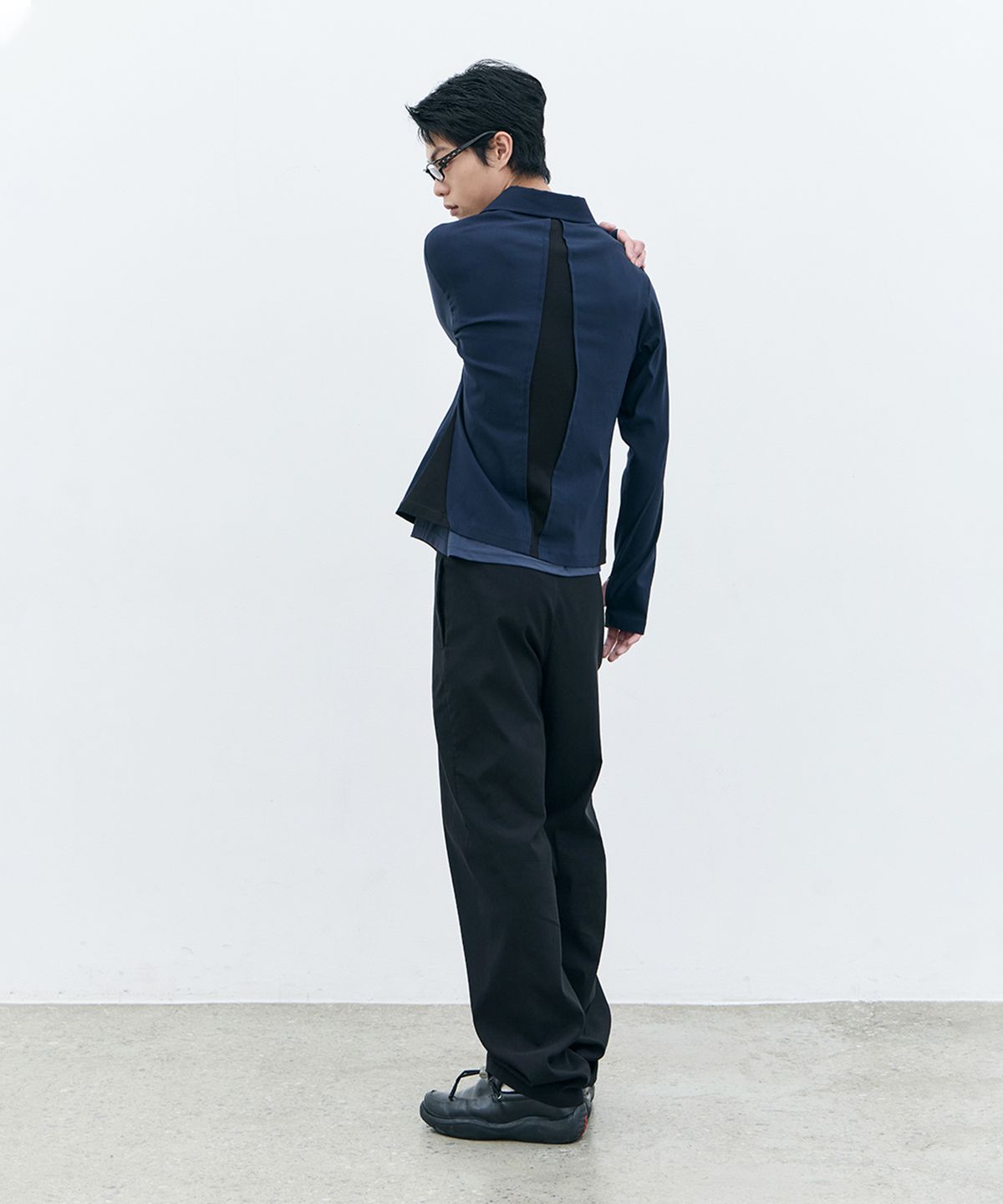 로움(ROWM) CONTRAST PANEL JACKET (NAVY)