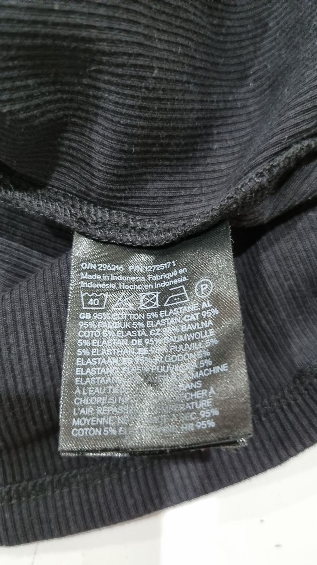 디바이디드에이치앤엠(DIVIDED H&M) 반소매 티셔츠 M