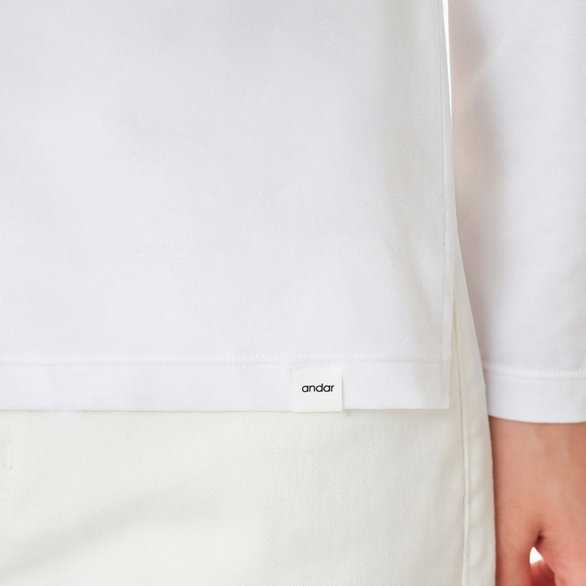 안다르(ANDAR) 소프트 모달 오버핏 롱슬리브