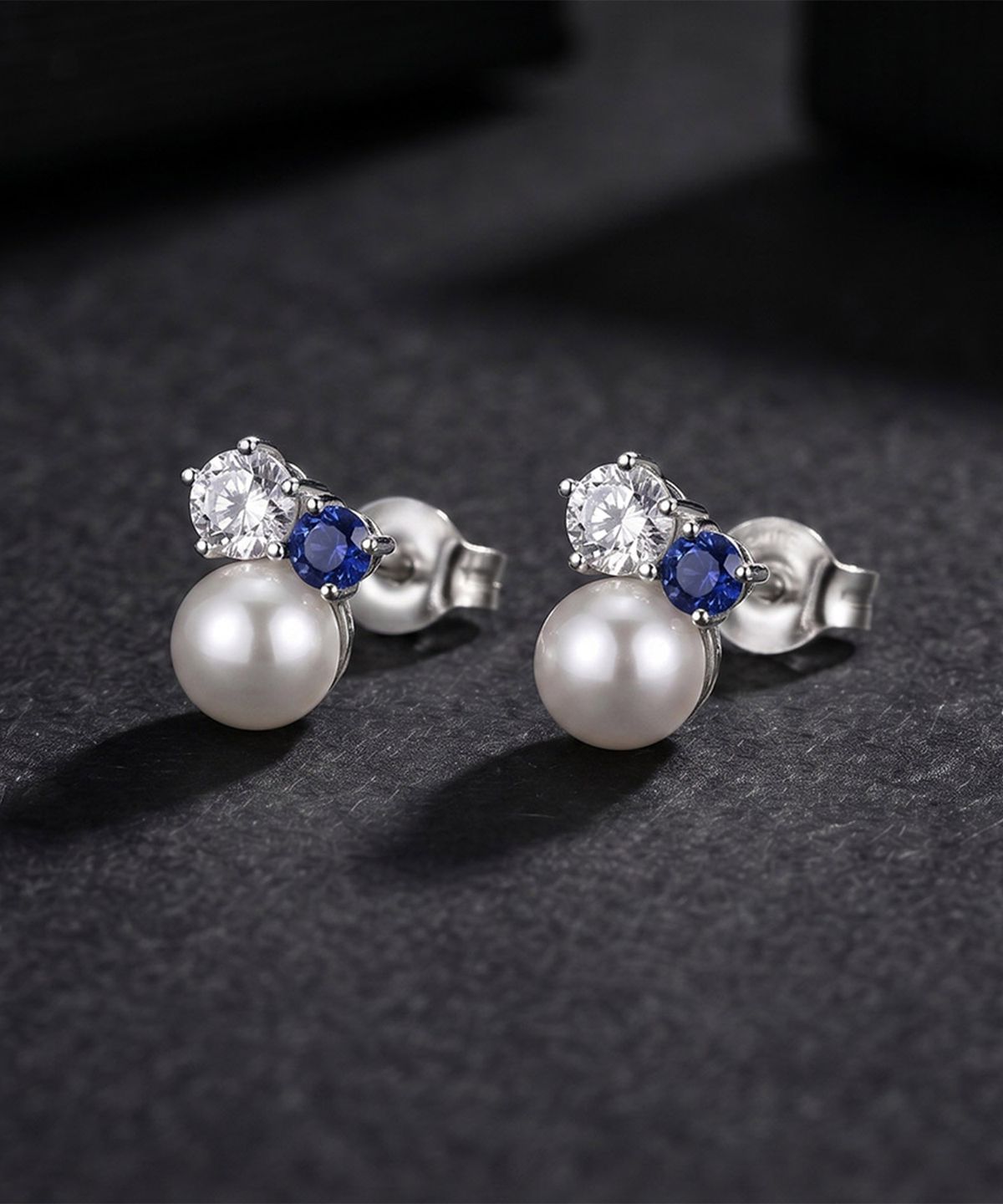 엘렌쥬얼리(HELENE JEWELRY) 실버 925 Silver 사파이어 앤 펄 큐빅 은 귀걸이