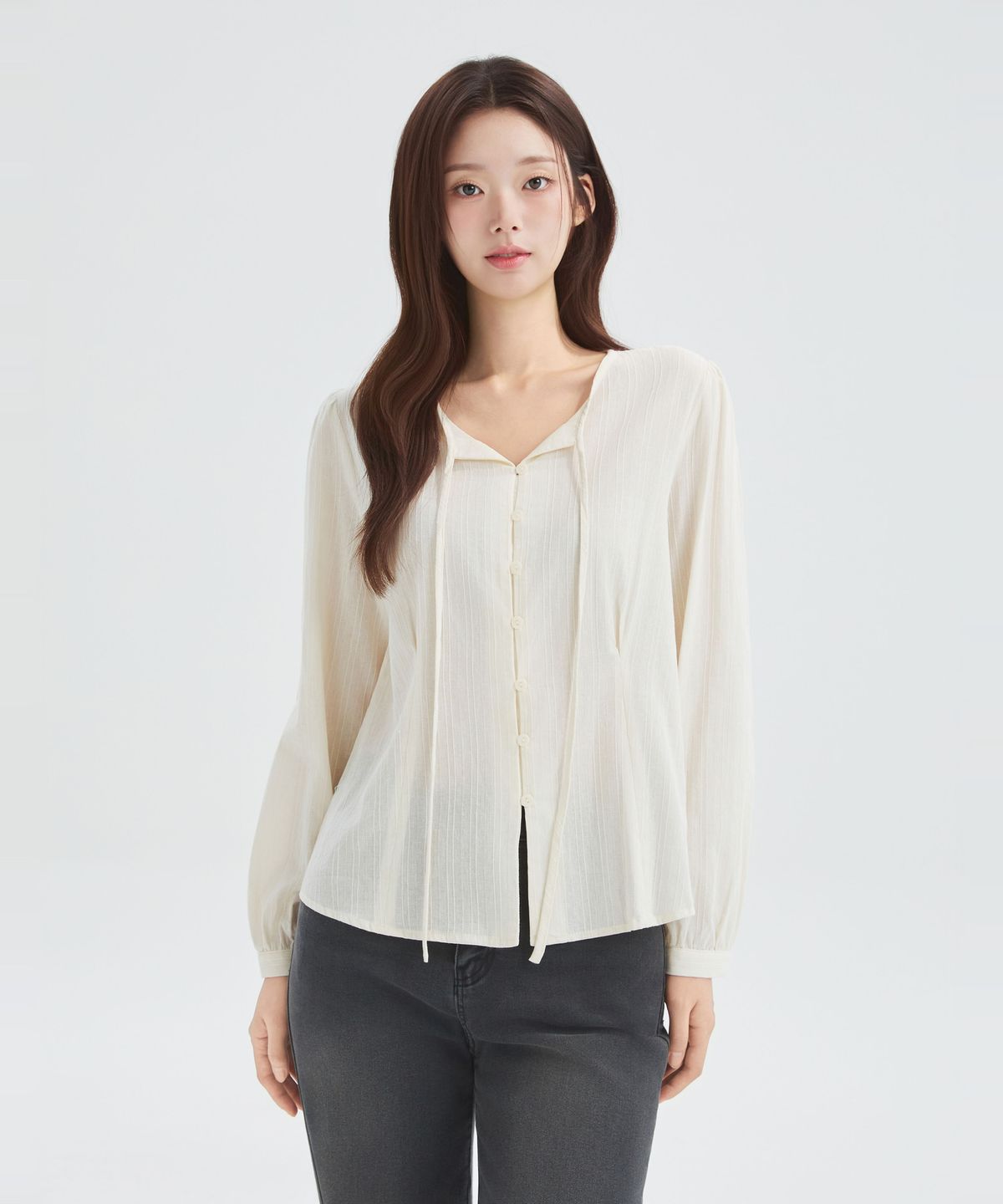 로엠(ROEM) 넥 스트랩 블라우스 RMBLG49RT1