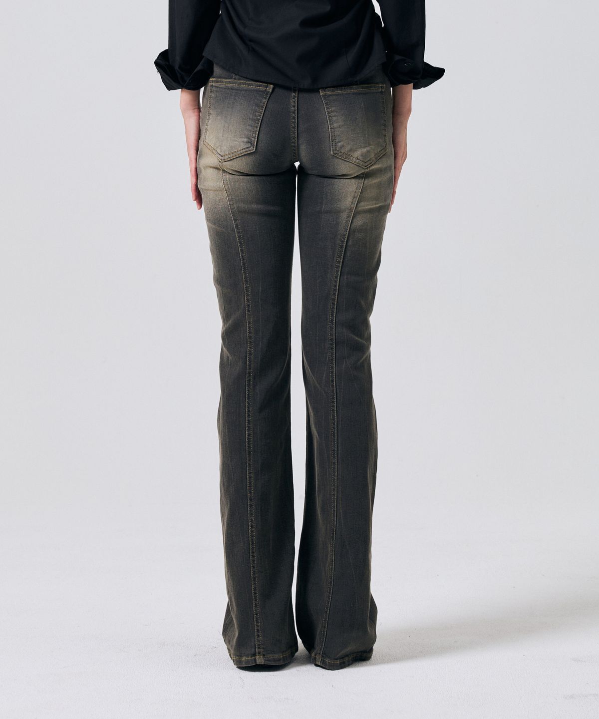 아리킴(ARIKIM) ELLA BOOTCUT DENIM PANTS / BLACK