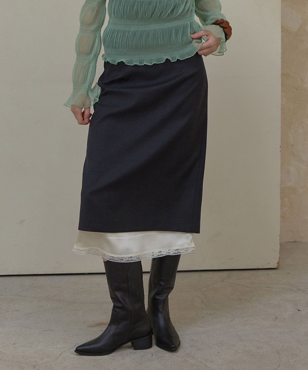 론크(LONQUE) LACE LAYERED LONG SKIRT (CHARCOAL)