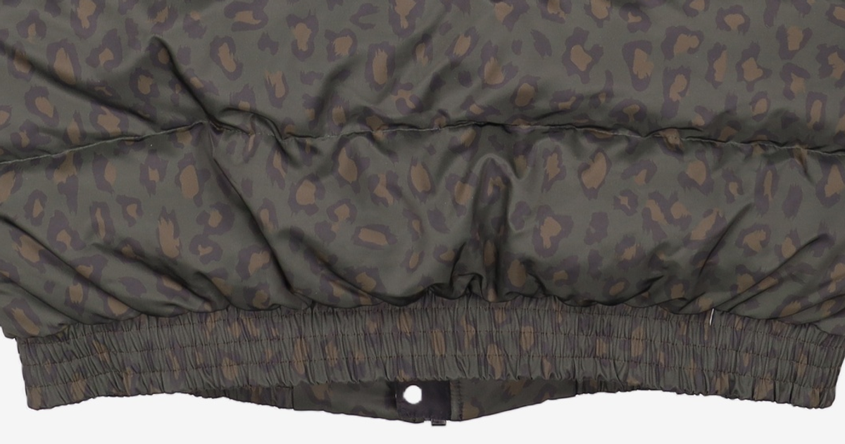 오버캐스트(OVERCAST) Leopard Goose Down Vest (Dark Green) L
