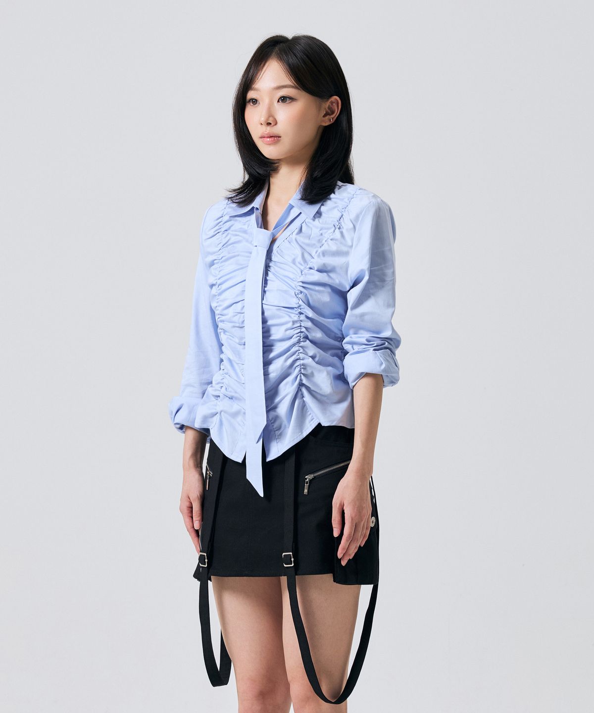 아리킴(ARIKIM) ELISE TIE SHIRRING SHIRT / SKY BLUE