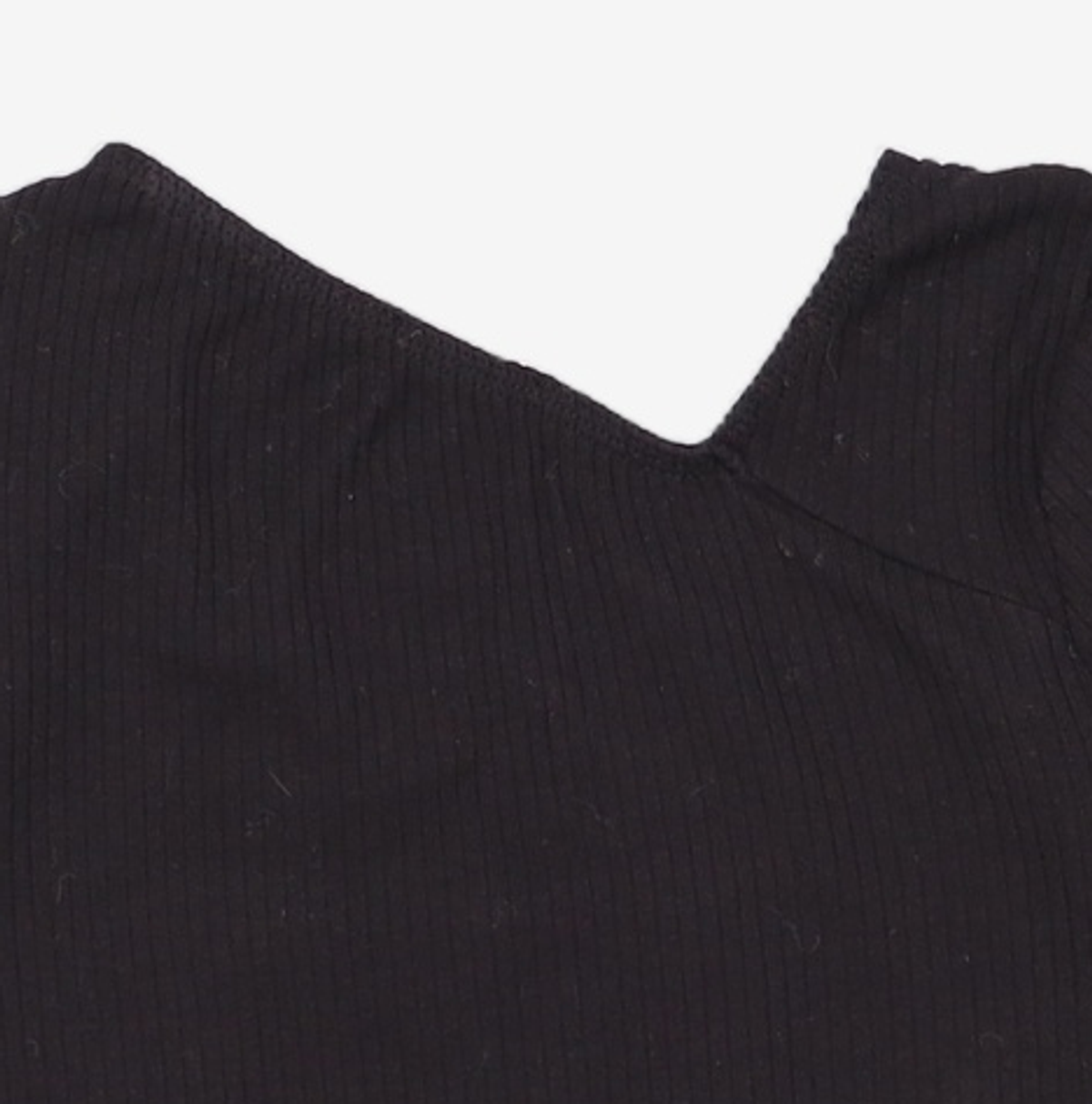 제이에스엔와이(JSNY) Unbalanced Cut-out Top Black (JWTS2F902BK) 85