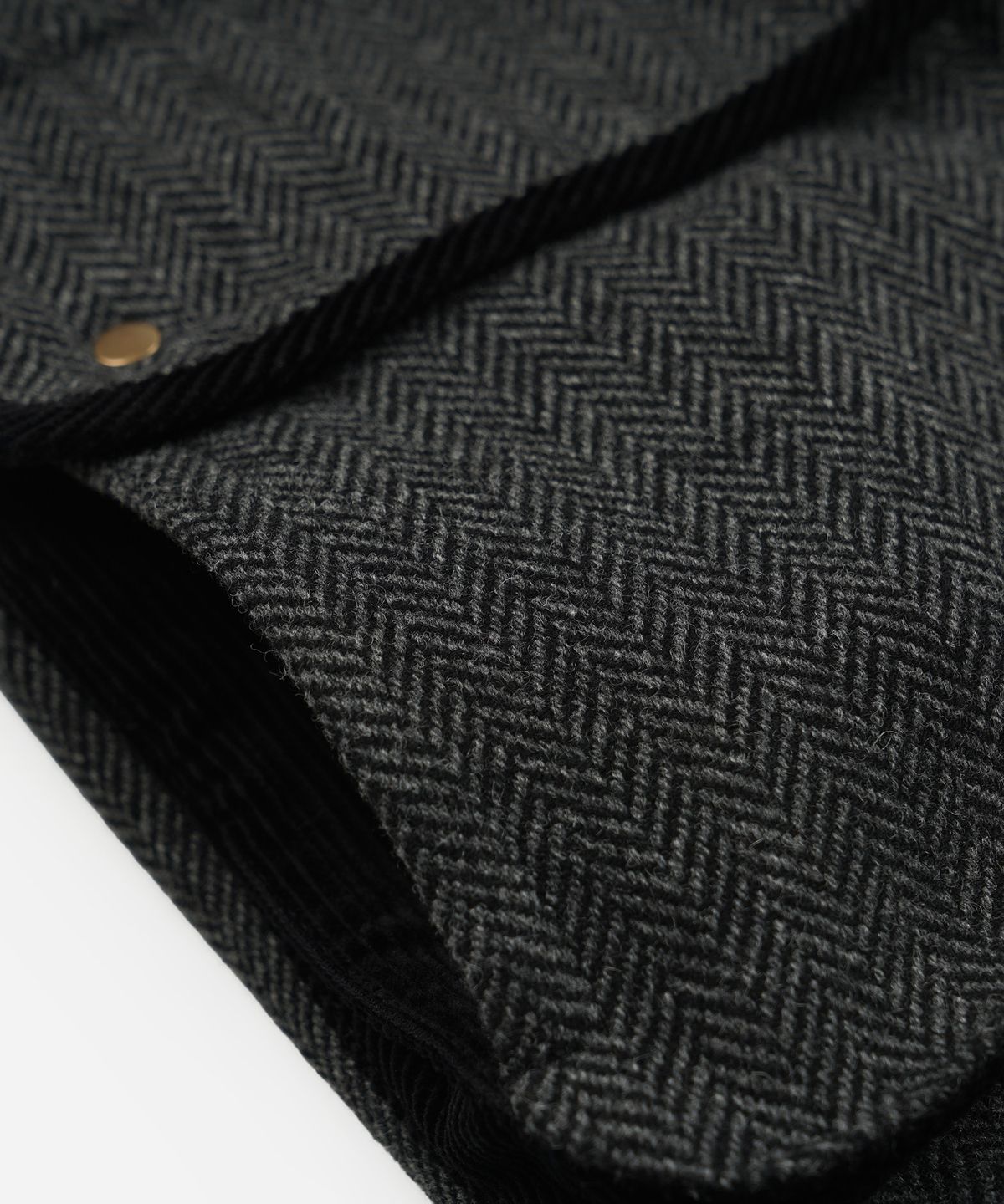 프리즘웍스(FRIZMWORKS) HERRINGBONE WOOL HUNTING VEST _ GRAY BLACK