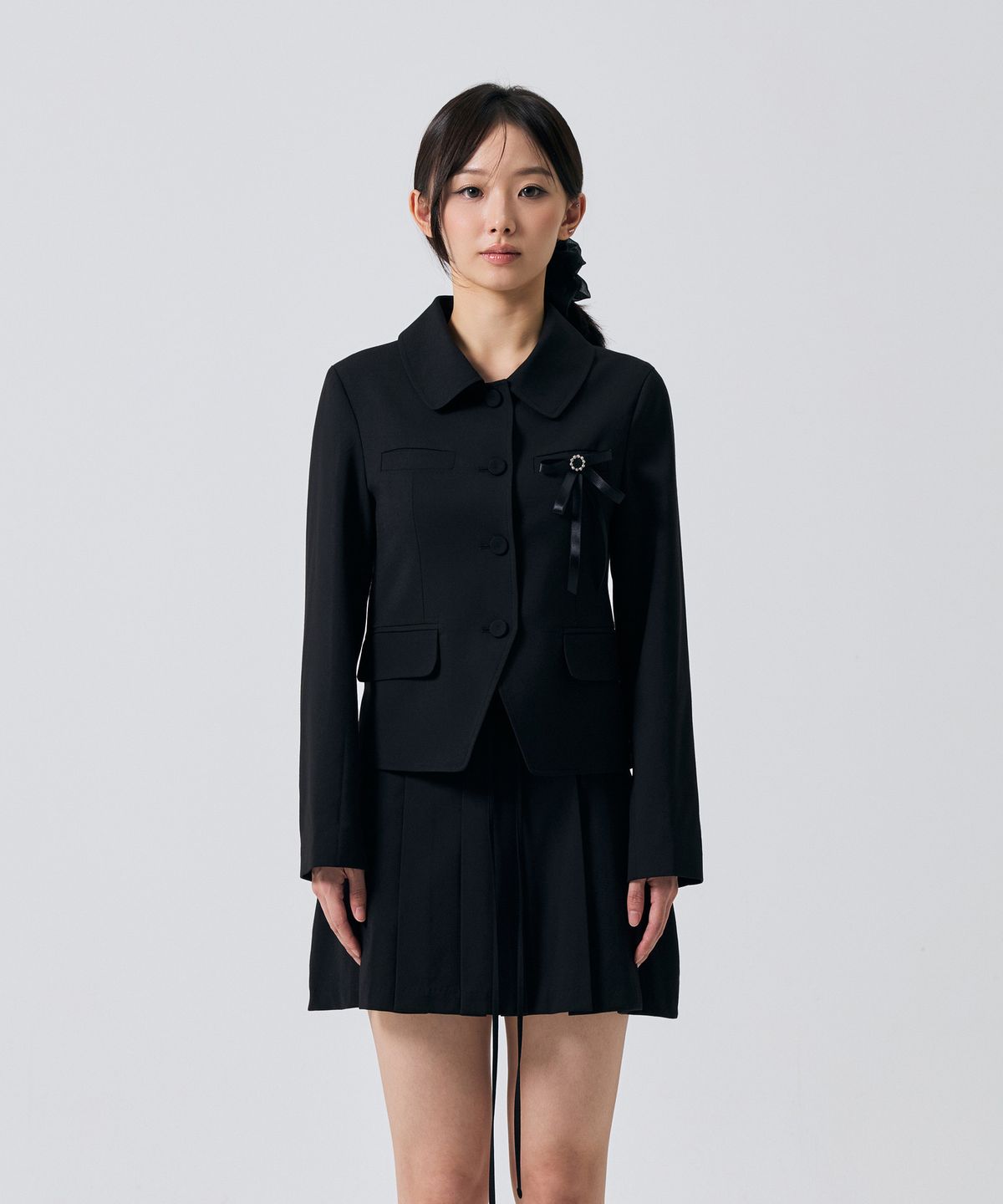 아리킴(ARIKIM) SWAN CROP JACKET / BLACK