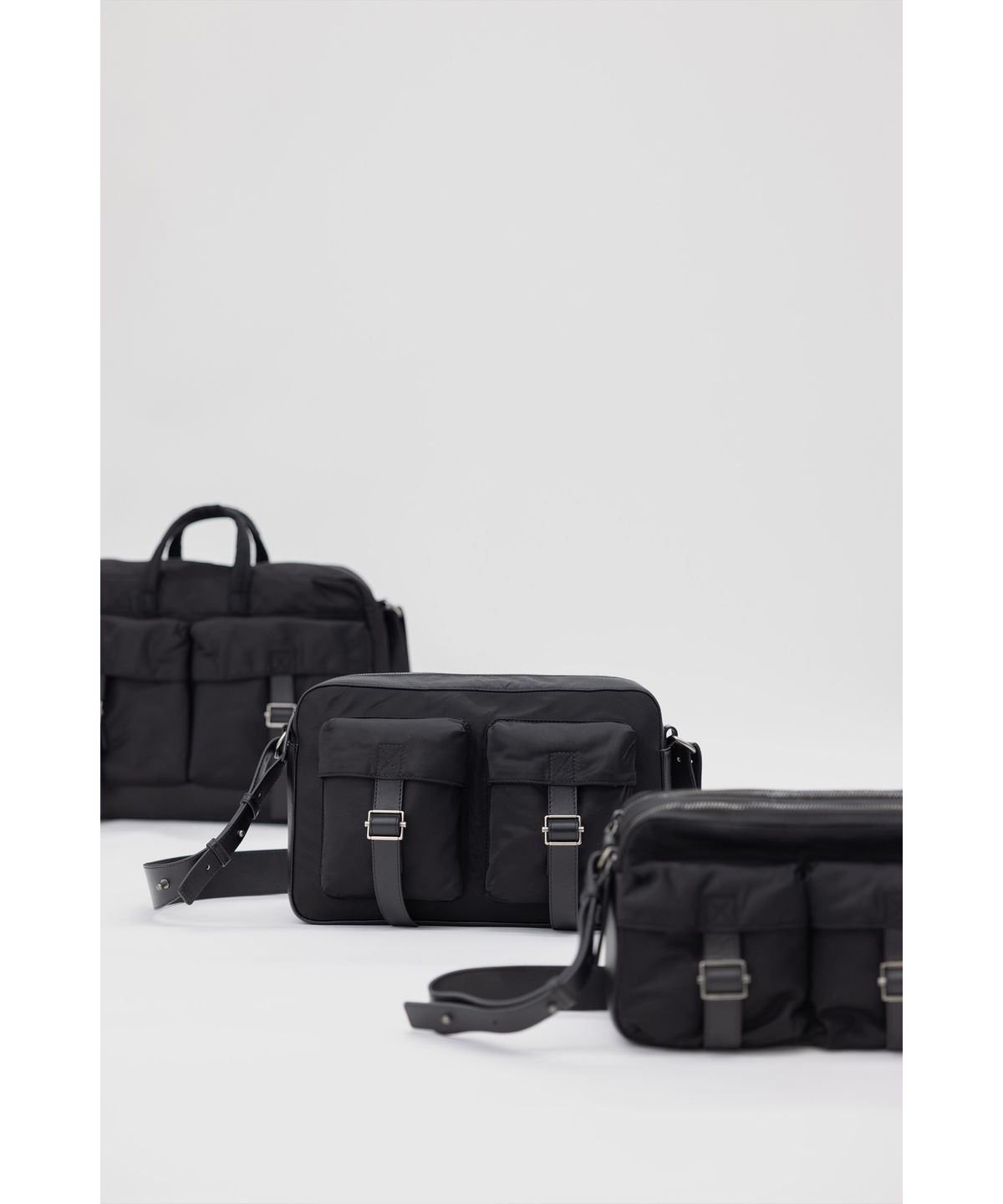 유스(YOUTH) Large Camera Bag - Black