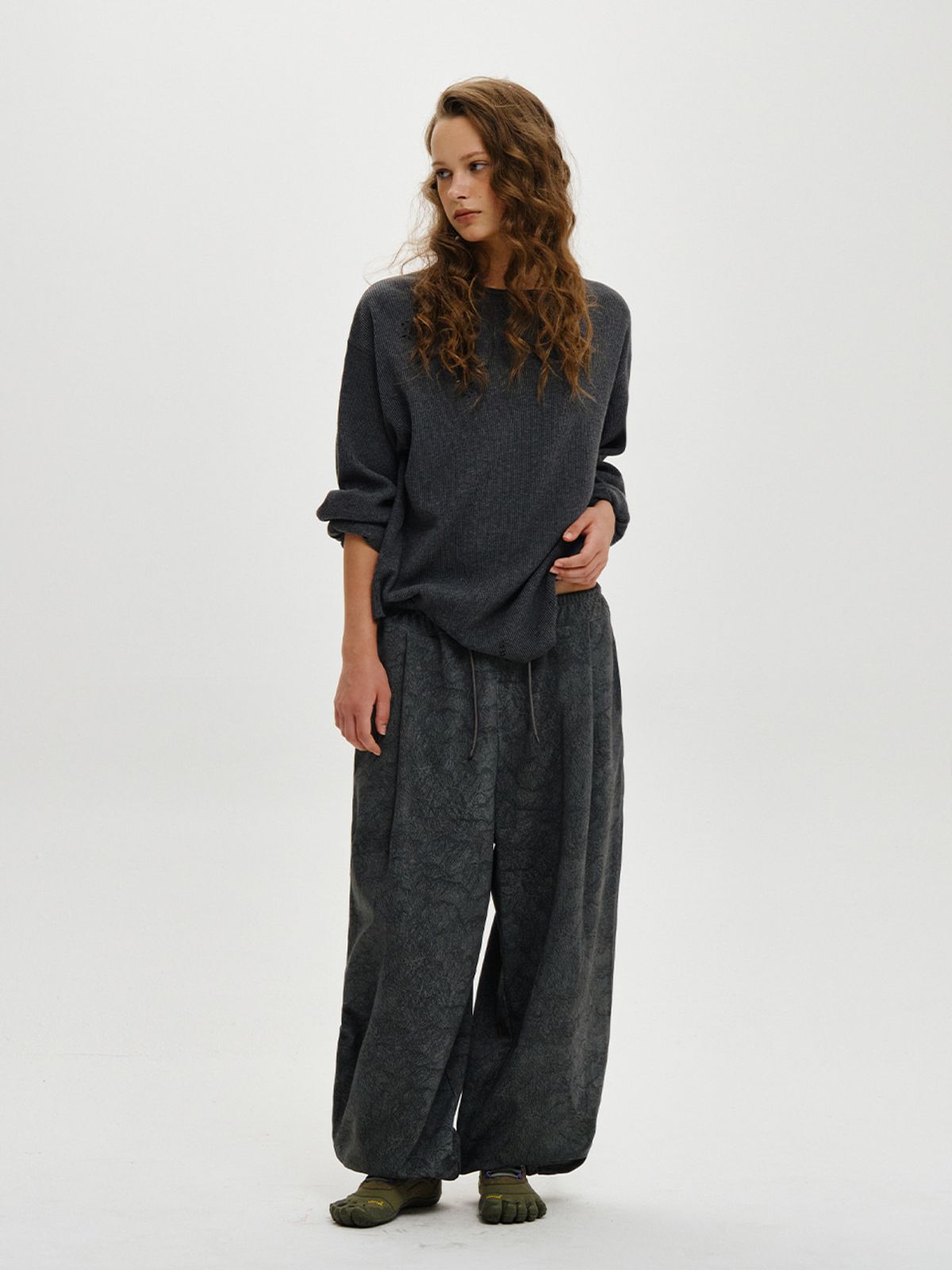 플리즈프로젝트(PLZPROJECT) PATTERN RELAXED JOGGER PANTS, CHARCOAL