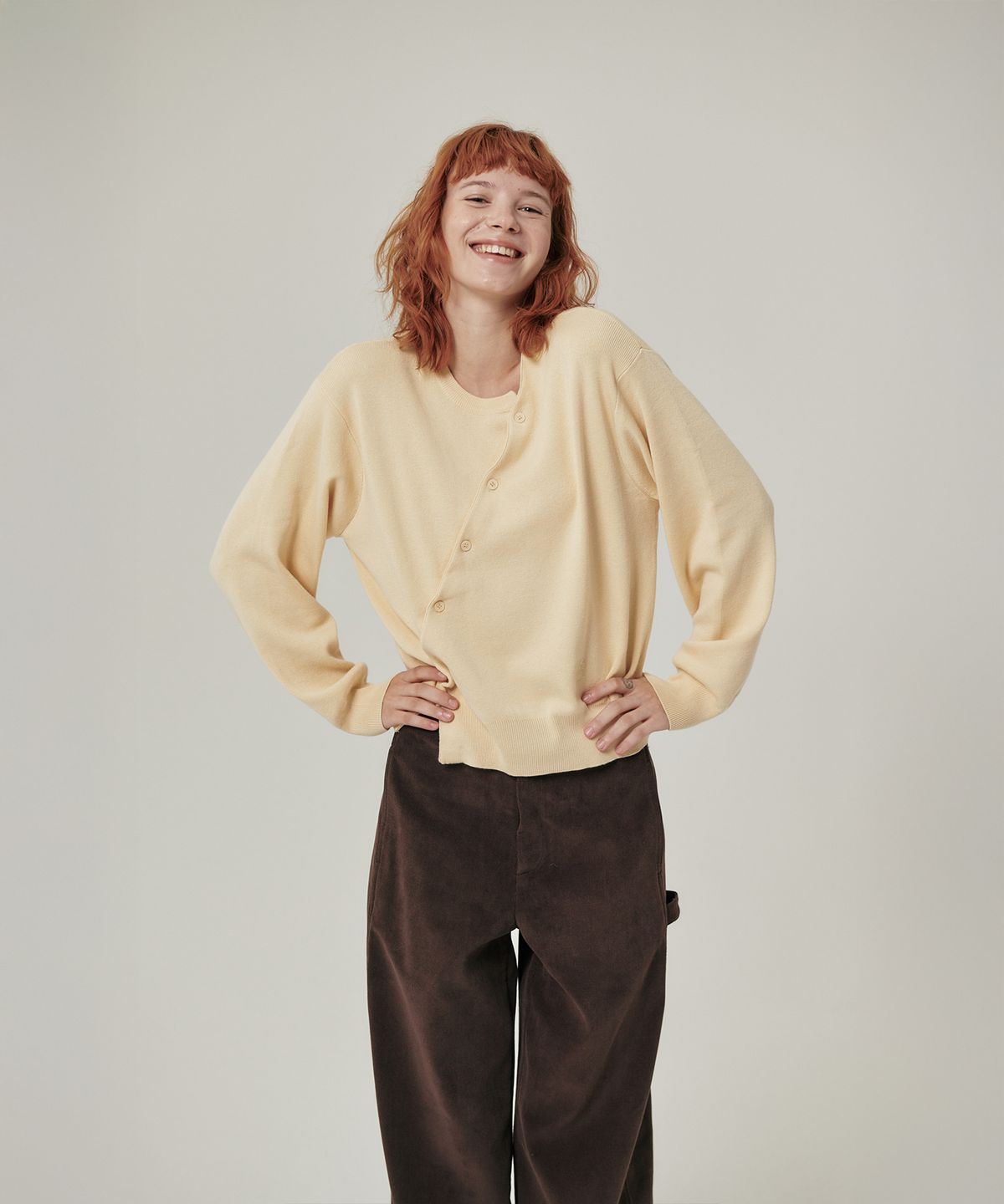 플랫웨이브 인 서울(FLATWAVE IN SEOUL) Floa Unbalanced Cardigan Butter