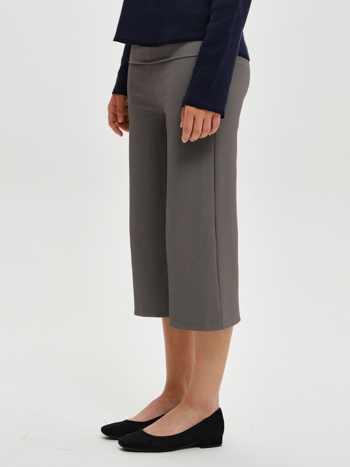 플리즈프로젝트(PLZPROJECT) HAILEY CAPRI PANTS, CHARCOAL