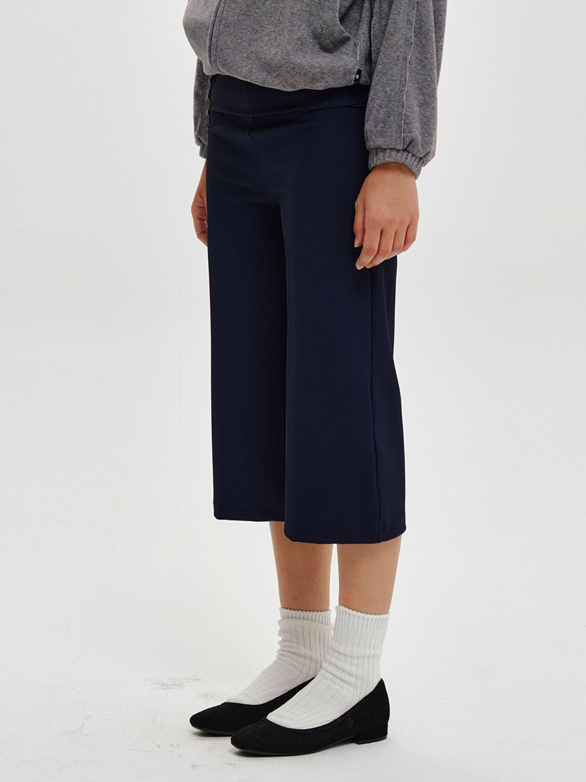플리즈프로젝트(PLZPROJECT) HAILEY CAPRI PANTS, NAVY