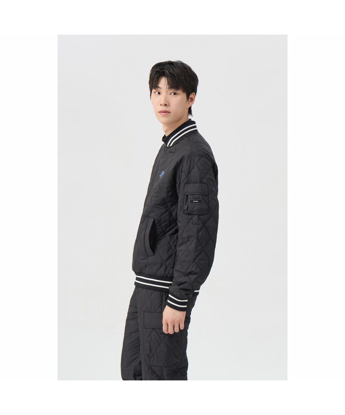 골든베어(GOLDEN BEAR) (남성) Quilted Ribbed Neck Pullover G4TAW26203BKX
