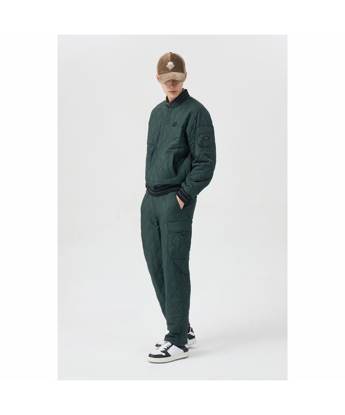 골든베어(GOLDEN BEAR) (남성) Quilted Cargo Pants G4PAW26203GRX