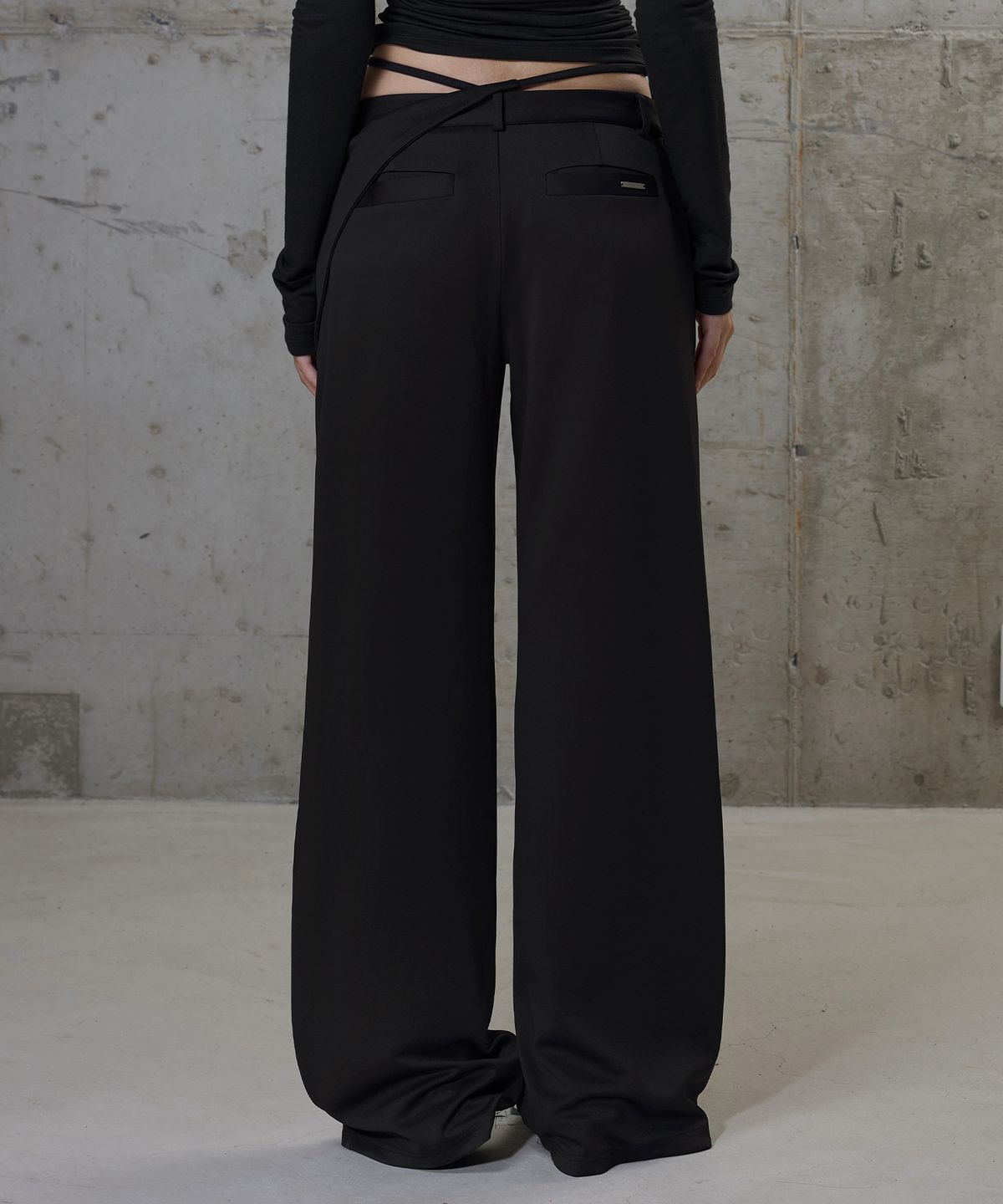 락케이크(ROCKCAKE) Waist Belted Trousers - Black