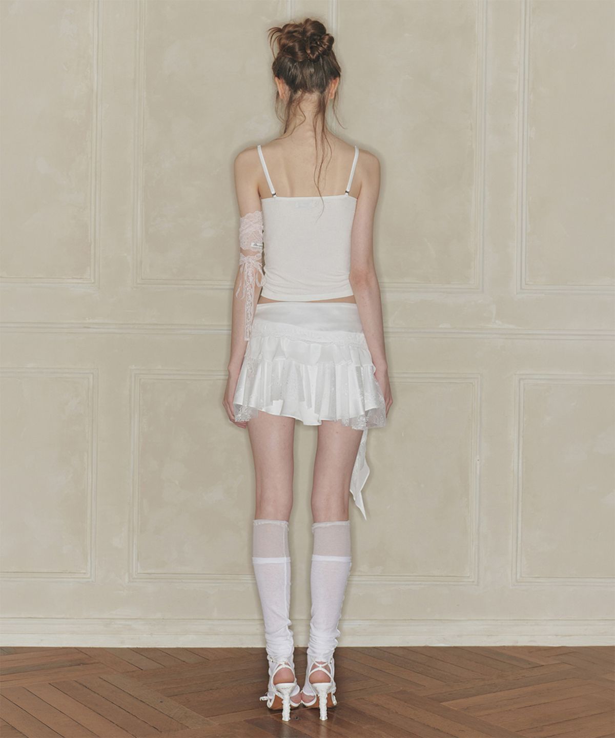 페인오어플레져(PAINORPLEASURE) SWAN SKIRT white