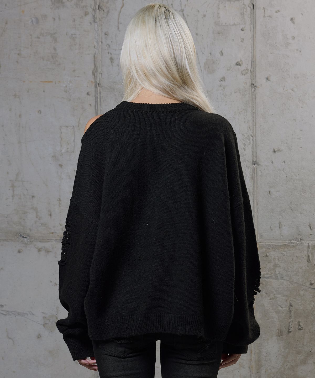락케이크(ROCKCAKE) Distressed Cutout Knit - Black