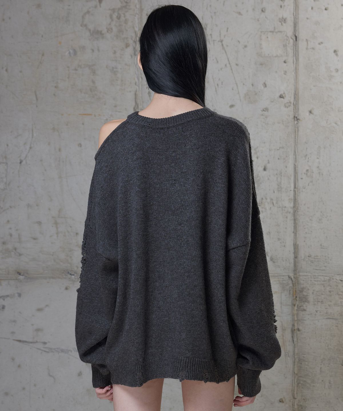 락케이크(ROCKCAKE) Distressed Cutout Knit - Charcoal