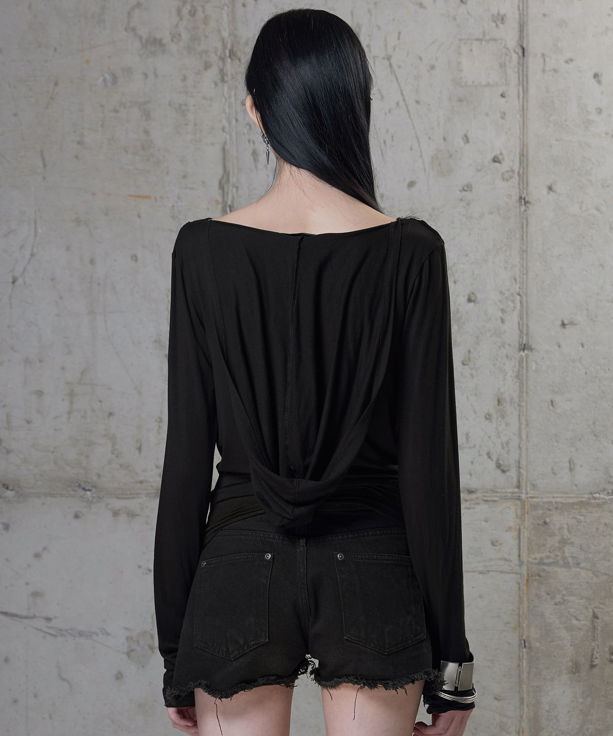락케이크(ROCKCAKE) Cowl Sleeve Hoodie - Black