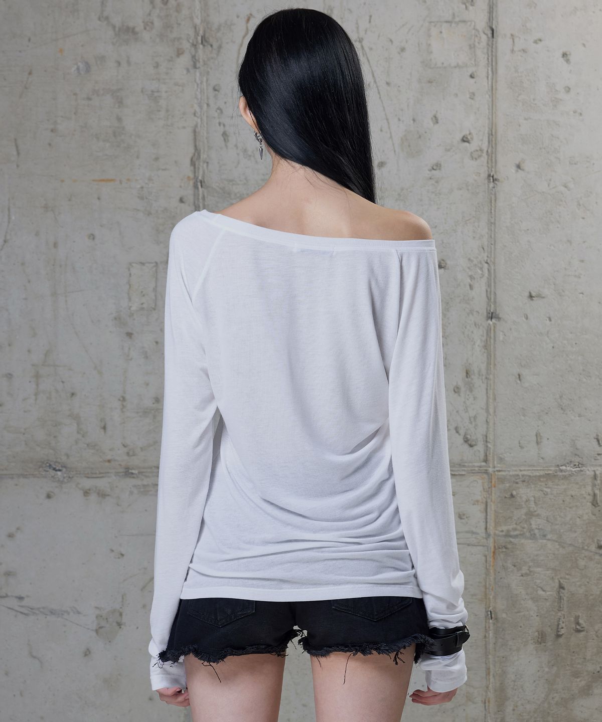 락케이크(ROCKCAKE) Sheer Raglan Sleeve Top - White