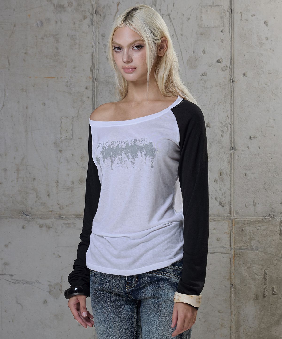 락케이크(ROCKCAKE) Sheer Raglan Sleeve Top - Black