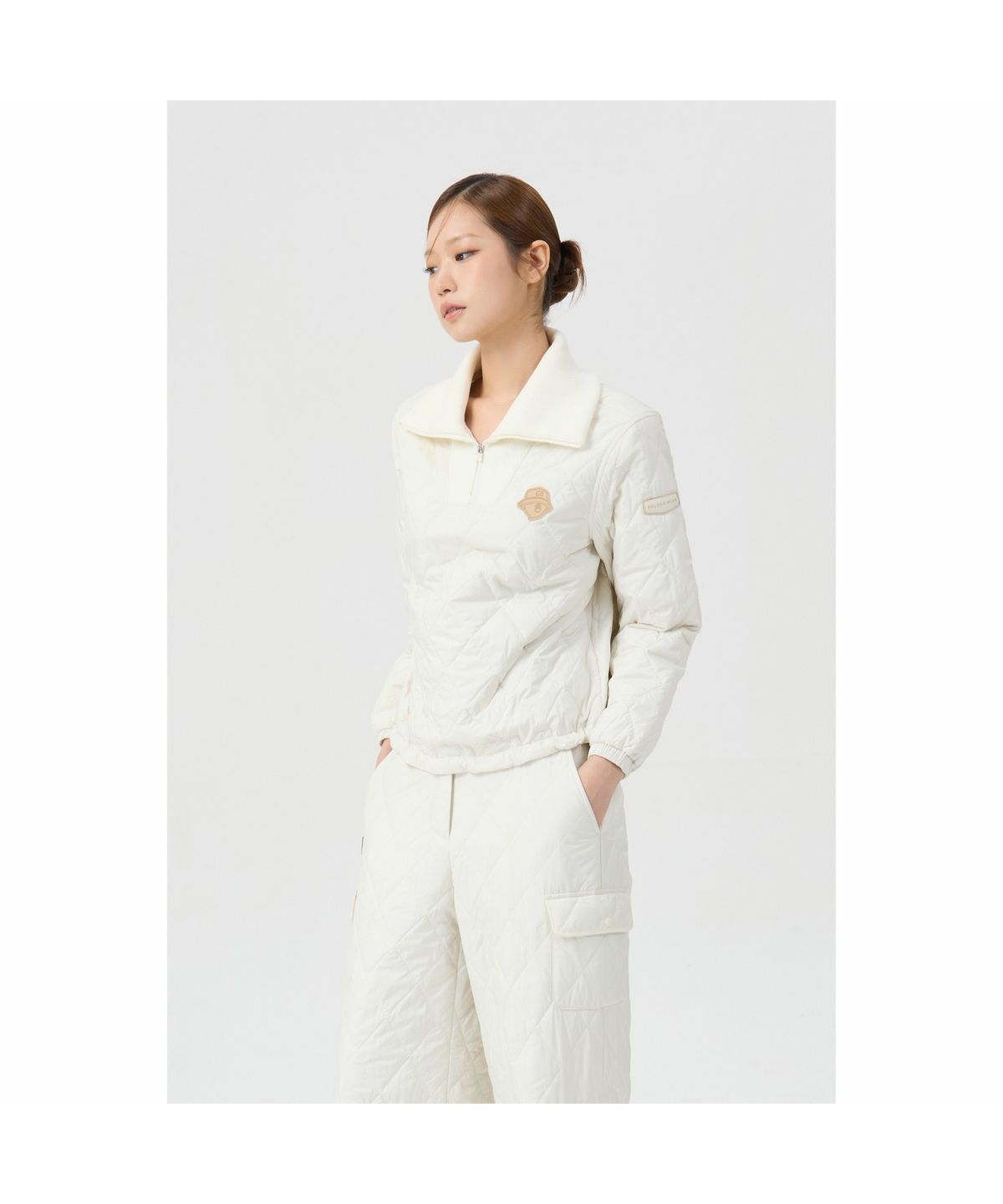 골든베어(GOLDEN BEAR) (여성) Quilted V-neck Sweat (SET UP) G5TAW26201IVX